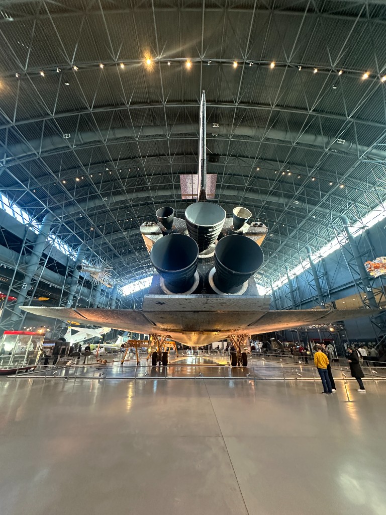 Space Shuttle Discovery engines at Smithsonian Udvar-Hazy Center